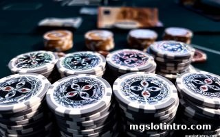 mg电子游戏介绍：牛牛牌戏玩法精解与LOL平台制胜指南