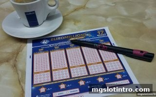 mg电子游戏介绍：青少年概率型游戏参与现状、风险与多维教育策略