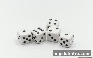 从mg电子游戏介绍看组合分析法：斗地主牌局制胜的核心思维