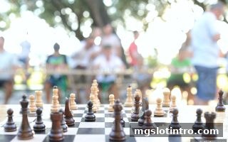 mg电子游戏介绍：国际象棋千年演变中的规则、文化与策略